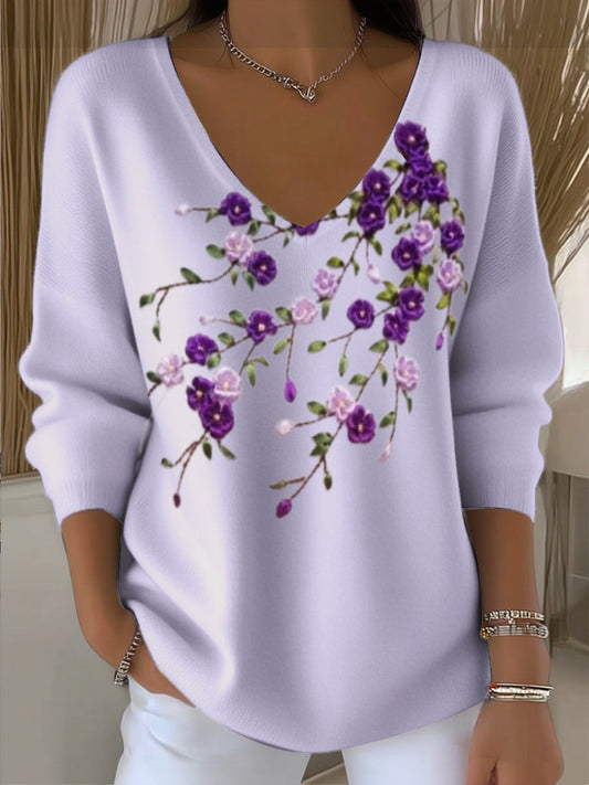 Damski jasnofioletowy sweter z dekoltem w kwiaty