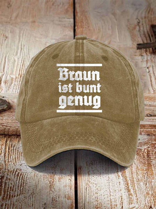 Brązowa czapka z nadrukiem unisex jest wystarczająca